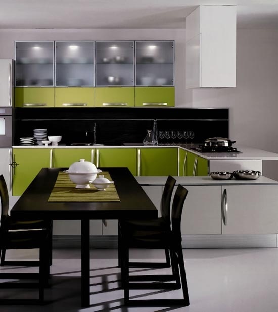 Яркий, модный оливковый цвет в интерьере кухни